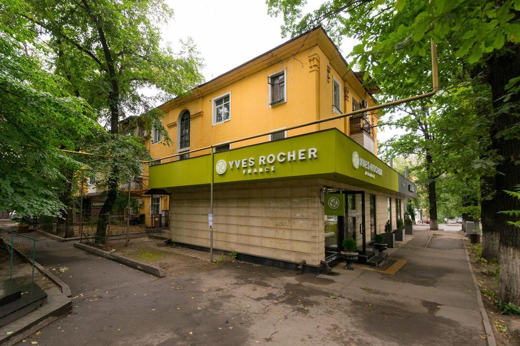 Nadezhda Apartments On Kabanbay Batyr 122 阿拉木图 外观 照片